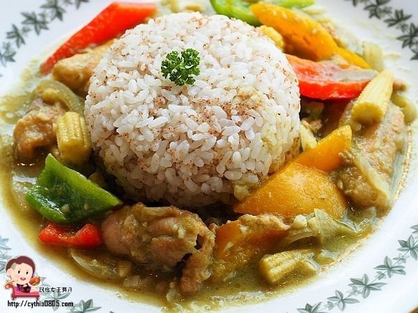 桃園平鎮美食-Amour373cafe 阿沐373-超夢幻旋轉木馬轉啊轉，IG新火紅打卡點 @民宿女王芽月-美食.旅遊.全台趴趴走