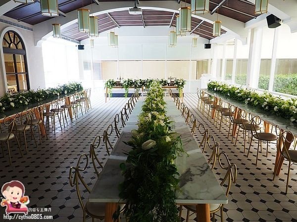 桃園平鎮美食-Amour373cafe 阿沐373-超夢幻旋轉木馬轉啊轉，IG新火紅打卡點 @民宿女王芽月-美食.旅遊.全台趴趴走