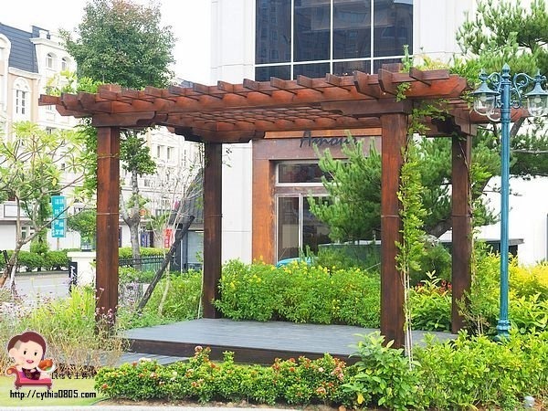 桃園平鎮美食-Amour373cafe 阿沐373-超夢幻旋轉木馬轉啊轉，IG新火紅打卡點 @民宿女王芽月-美食.旅遊.全台趴趴走