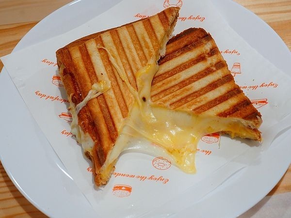 桃園龍潭美食-樂亮 ZERO-寧靜小巷子裡面的小冰店，五彩燒湯圓冰超可愛 @民宿女王芽月-美食.旅遊.全台趴趴走