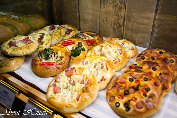 米塔手感烘焙坊(桃園統領店):桃園統領B1-米塔烘焙,鬆軟麵包口味多樣的好滋味