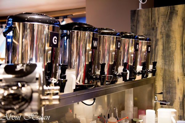 米塔黑糖飲品專賣(桃園統領店)：桃園統領B1必喝的手搖飲-米塔黑糖珍珠鮮奶