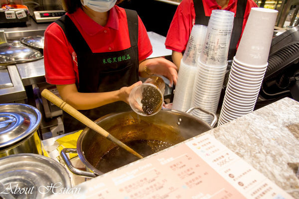 米塔黑糖飲品專賣(桃園統領店)：桃園統領B1必喝的手搖飲-米塔黑糖珍珠鮮奶