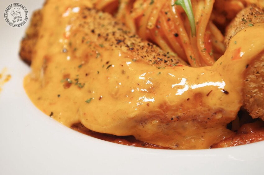 5酥炸魚排蟹肉醬義大利麵4