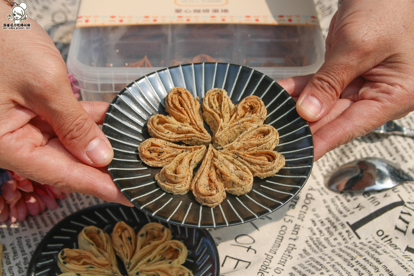 愛心蛋捲 高雄愛心蛋捲 愛心餅乾 話題餅乾