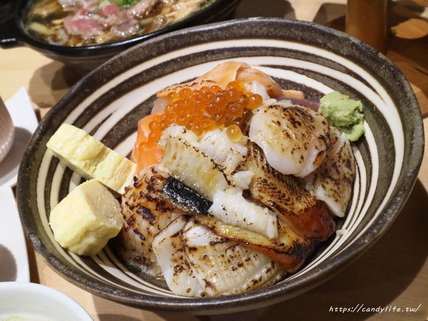 安曇野食卓:台中美食│安曇野食卓 壽司 ‧ 燒鍋〃隱藏版美食!現撈生食級生魚入料,還有個人獨享暖暖燒鍋~