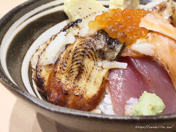 安曇野食卓:台中美食│安曇野食卓 壽司 ‧ 燒鍋〃隱藏版美食!現撈生食級生魚入料,還有個人獨享暖暖燒鍋~