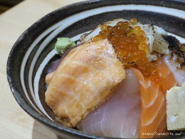 安曇野食卓:台中美食│安曇野食卓 壽司 ‧ 燒鍋〃隱藏版美食!現撈生食級生魚入料,還有個人獨享暖暖燒鍋~