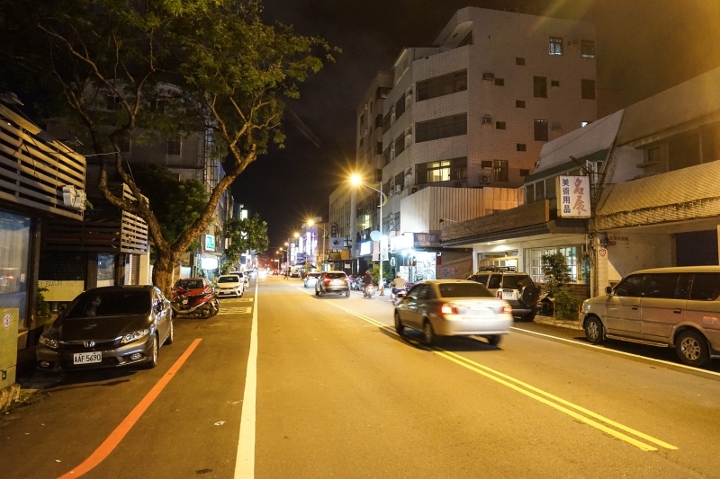跳躍的宅男 - [花蓮美食]川府老媽新派川菜-水煮牛香辣好吃 搭配川味擔擔麵超對味