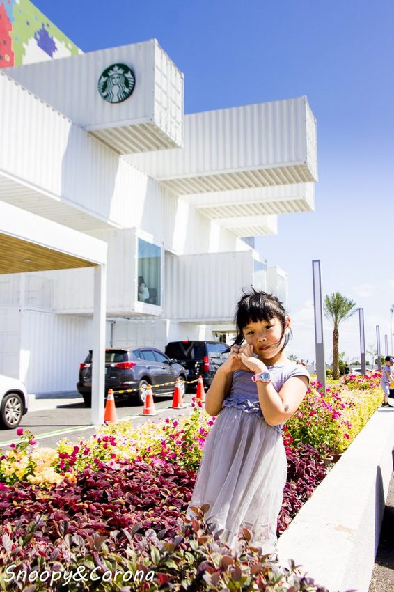 【吃喝．花蓮】星巴克洄瀾門市～亞洲首間貨櫃屋門市，日本知名建築設計師隈研吾設計