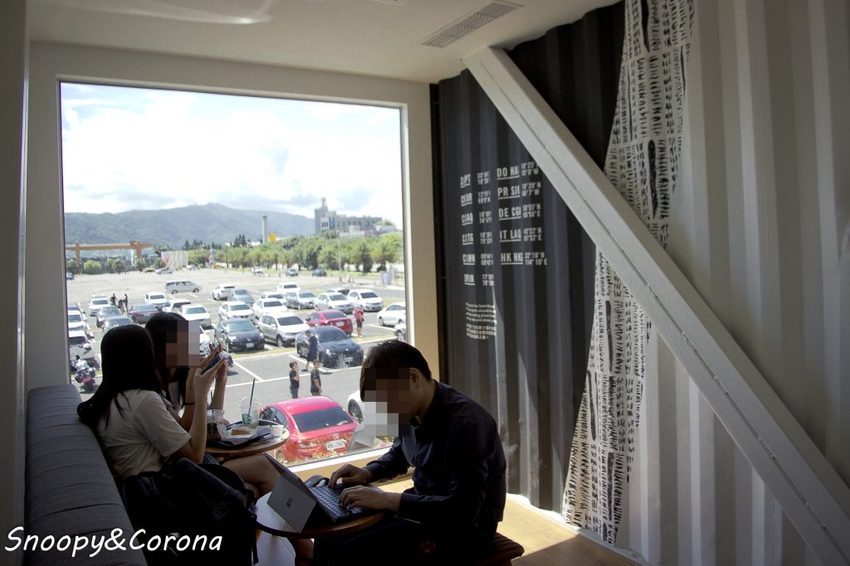 【吃喝．花蓮】星巴克洄瀾門市～亞洲首間貨櫃屋門市，日本知名建築設計師隈研吾設計