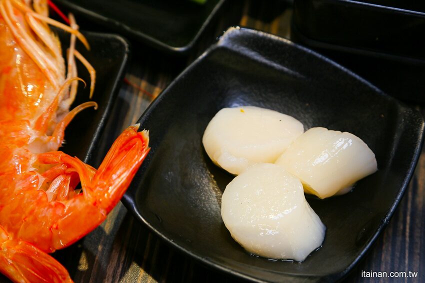 好客燒烤-台南Focus店~全新菜單上市，一口價吃安格斯牛+60種食材火烤兩吃吃到飽，加188元頂級肉品+海鮮無限量供應!! - 台南好Food遊