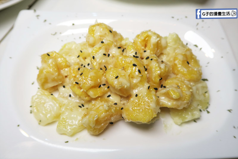 三重台北橋下-尻食堂.熱炒川菜中式餐酒館.鳳梨蝦球