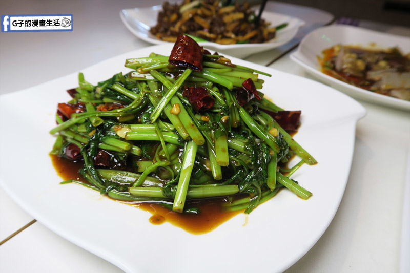 三重台北橋下-尻食堂.熱炒川菜中式餐酒館.鳳梨蝦球