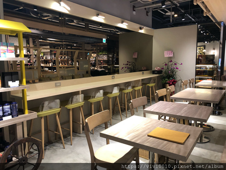 圓圓家愛吃貨-《中山區下午茶》台北下午茶推薦,南西誠品下午茶,喝著喝著氣質就來了,百年歷史的好茶,甜蜜的幼瀨明月茶屋