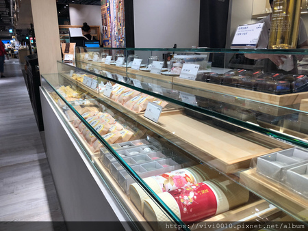 圓圓家愛吃貨-《中山區下午茶》台北下午茶推薦,南西誠品下午茶,喝著喝著氣質就來了,百年歷史的好茶,甜蜜的幼瀨明月茶屋