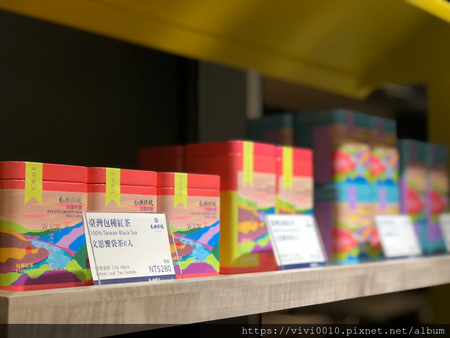 圓圓家愛吃貨-《中山區下午茶》台北下午茶推薦,南西誠品下午茶,喝著喝著氣質就來了,百年歷史的好茶,甜蜜的幼瀨明月茶屋