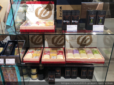 圓圓家愛吃貨-《中山區下午茶》台北下午茶推薦,南西誠品下午茶,喝著喝著氣質就來了,百年歷史的好茶,甜蜜的幼瀨明月茶屋