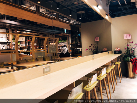 圓圓家愛吃貨-《中山區下午茶》台北下午茶推薦,南西誠品下午茶,喝著喝著氣質就來了,百年歷史的好茶,甜蜜的幼瀨明月茶屋