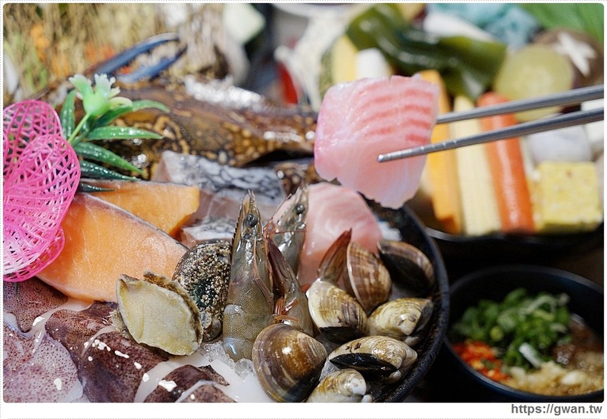 養鍋東英店中午開鍋囉!!大肉哥最低49元給你加倍肉量,菜盤還可以換肉肉呦