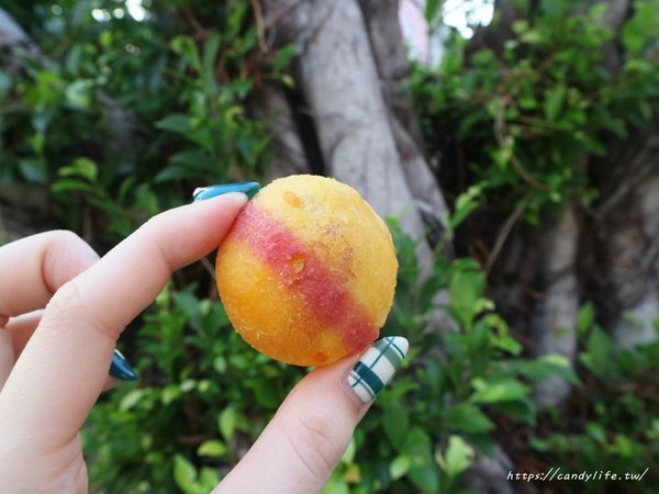 小8三色地瓜球(大慶店):台中美食│小8三色地瓜球〃一開賣就大排長龍的三色地瓜球,酥脆又大顆~