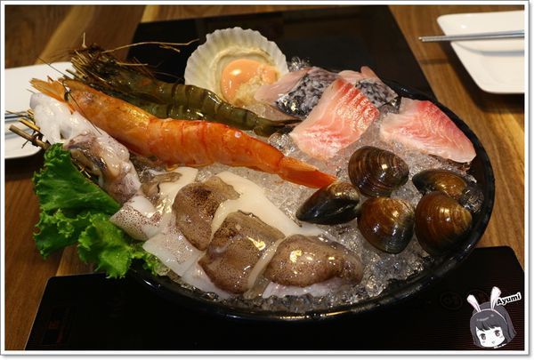 瀧厚鍋物－嘉義中山店：[食記]►嘉義東區◄瀧厚鍋物－吃鍋的季節到啦~~~Ayumi帶你們來嘉義吃美味的火鍋，必推蛤蠣爆爆鍋、霸王牛（安格斯黑牛）、日本直送A5和牛、蝦比漿多