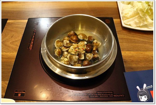 瀧厚鍋物－嘉義中山店：[食記]►嘉義東區◄瀧厚鍋物－吃鍋的季節到啦~~~Ayumi帶你們來嘉義吃美味的火鍋，必推蛤蠣爆爆鍋、霸王牛（安格斯黑牛）、日本直送A5和牛、蝦比漿多