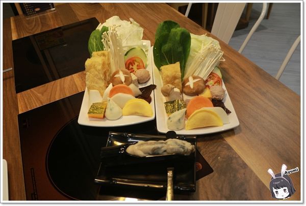 瀧厚鍋物－嘉義中山店：[食記]►嘉義東區◄瀧厚鍋物－吃鍋的季節到啦~~~Ayumi帶你們來嘉義吃美味的火鍋，必推蛤蠣爆爆鍋、霸王牛（安格斯黑牛）、日本直送A5和牛、蝦比漿多