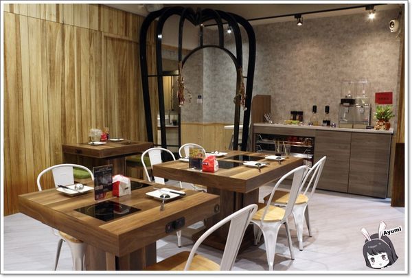 瀧厚鍋物－嘉義中山店：[食記]►嘉義東區◄瀧厚鍋物－吃鍋的季節到啦~~~Ayumi帶你們來嘉義吃美味的火鍋，必推蛤蠣爆爆鍋、霸王牛（安格斯黑牛）、日本直送A5和牛、蝦比漿多