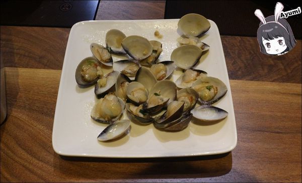 瀧厚鍋物－嘉義中山店：[食記]►嘉義東區◄瀧厚鍋物－吃鍋的季節到啦~~~Ayumi帶你們來嘉義吃美味的火鍋，必推蛤蠣爆爆鍋、霸王牛（安格斯黑牛）、日本直送A5和牛、蝦比漿多