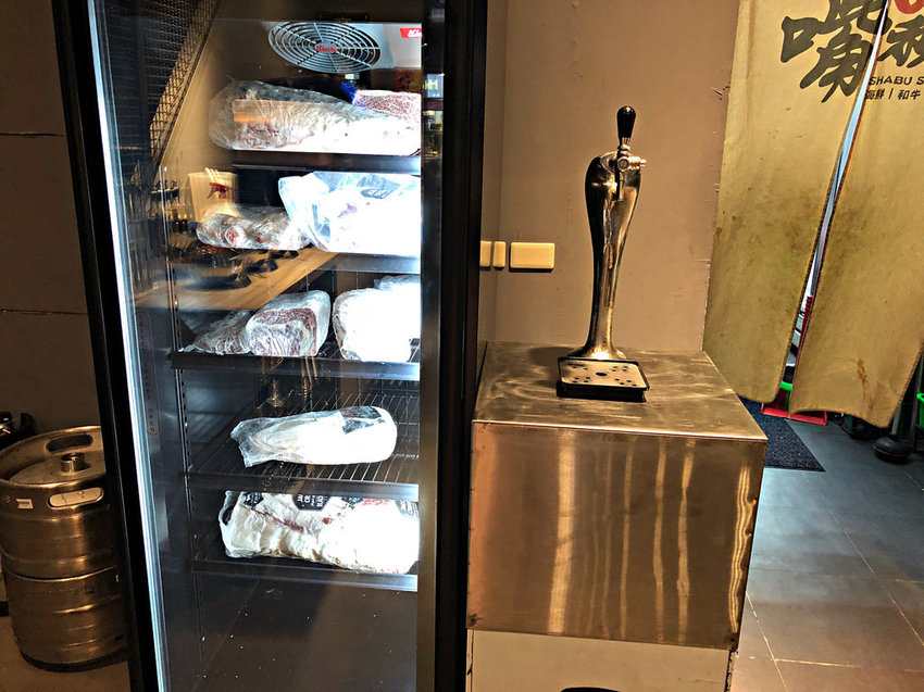 【台北橋站】三重正義北路上新開幕鍋物 • 海陸鍋物選擇 • 全面499吃到飽 • 肉品、海鮮、啤酒、飲品、冰淇淋任選─嘴秋鍋物