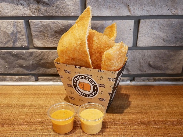 酷皮脆燒肉潛艇堡:酷皮脆燒肉潛艇堡-台中一中新興小吃 特色輕食份量大 原料用心且品質高 各口味都讓人喜歡