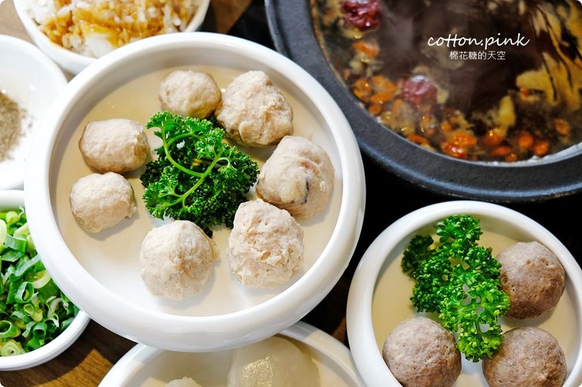 台中沙鹿火鍋推薦-尚石苑，熊熊火焰燃燒鍋vs濃濃牛奶起司鍋～好難選啊！