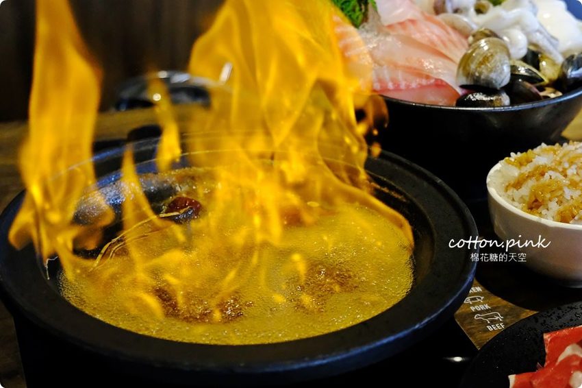 台中沙鹿火鍋推薦-尚石苑，熊熊火焰燃燒鍋vs濃濃牛奶起司鍋～好難選啊！
