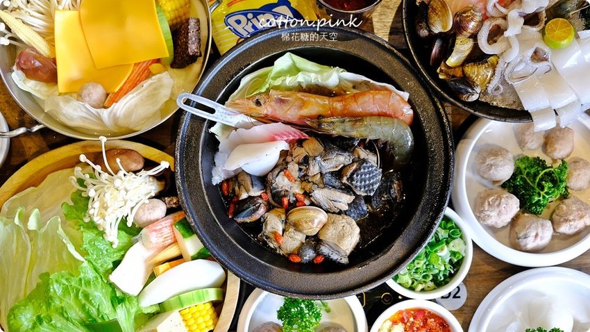 台中沙鹿火鍋推薦-尚石苑，熊熊火焰燃燒鍋vs濃濃牛奶起司鍋～好難選啊！