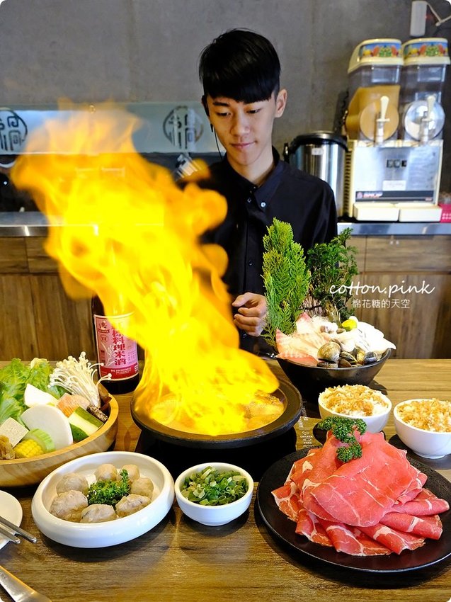 台中沙鹿火鍋推薦-尚石苑，熊熊火焰燃燒鍋vs濃濃牛奶起司鍋～好難選啊！