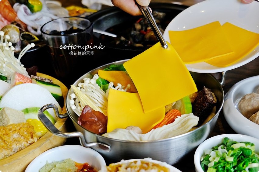 台中沙鹿火鍋推薦-尚石苑，熊熊火焰燃燒鍋vs濃濃牛奶起司鍋～好難選啊！