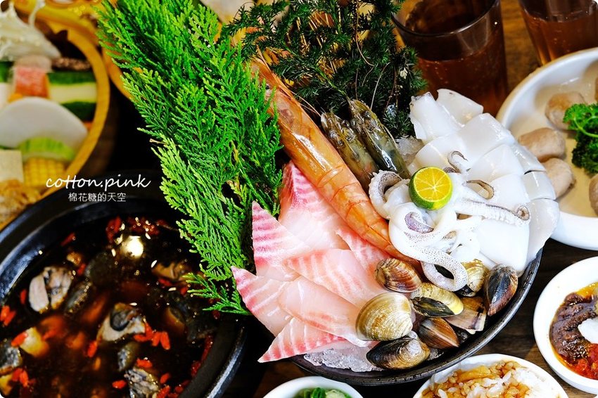 台中沙鹿火鍋推薦-尚石苑，熊熊火焰燃燒鍋vs濃濃牛奶起司鍋～好難選啊！