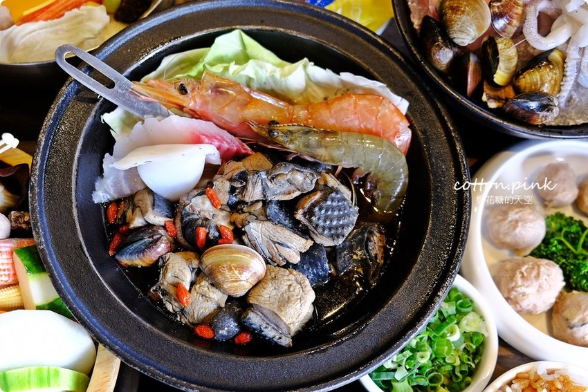 台中沙鹿火鍋推薦-尚石苑，熊熊火焰燃燒鍋vs濃濃牛奶起司鍋～好難選啊！