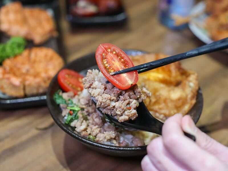 新竹深夜串燒!丰丰燒居酒屋日式烤物 炸物、關東煮,晚餐宵夜開吃。