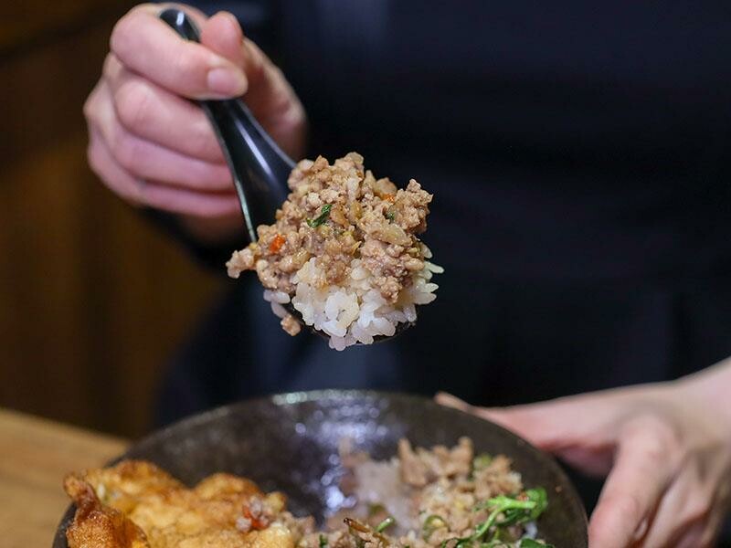 新竹深夜串燒!丰丰燒居酒屋日式烤物 炸物、關東煮,晚餐宵夜開吃。