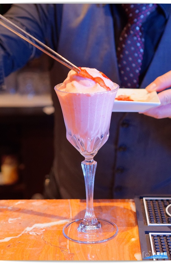 回味70~90年代西洋音樂現場演唱！Rocket Music 音樂火箭餐廳,超強美聲x美食x美酒都在這,台北松江路美食,忠孝新生站美食, - 大胃米粒 DAVID & MILLY