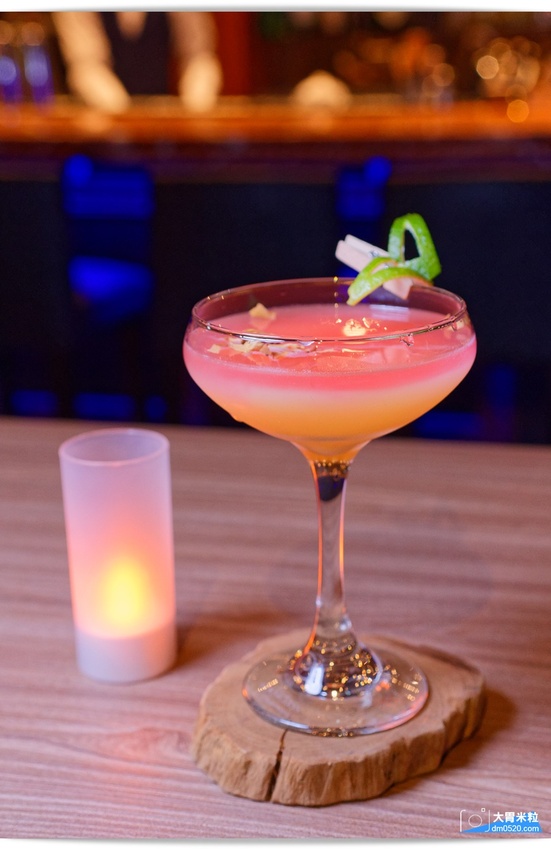 回味70~90年代西洋音樂現場演唱！Rocket Music 音樂火箭餐廳,超強美聲x美食x美酒都在這,台北松江路美食,忠孝新生站美食, - 大胃米粒 DAVID & MILLY