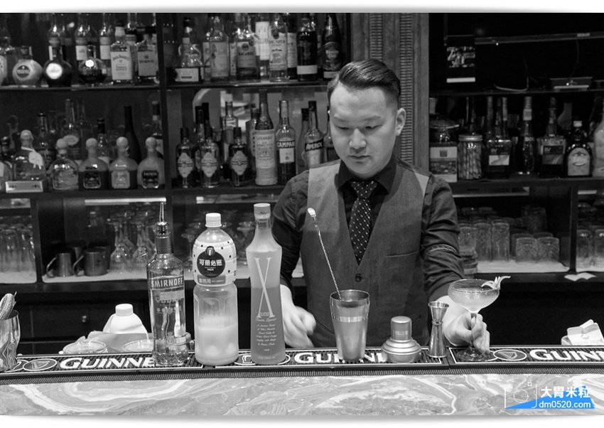 回味70~90年代西洋音樂現場演唱！Rocket Music 音樂火箭餐廳,超強美聲x美食x美酒都在這,台北松江路美食,忠孝新生站美食, - 大胃米粒 DAVID & MILLY