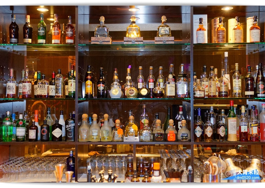 回味70~90年代西洋音樂現場演唱！Rocket Music 音樂火箭餐廳,超強美聲x美食x美酒都在這,台北松江路美食,忠孝新生站美食, - 大胃米粒 DAVID & MILLY