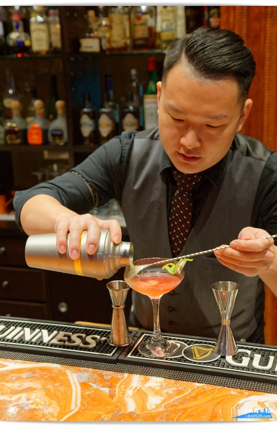 回味70~90年代西洋音樂現場演唱！Rocket Music 音樂火箭餐廳,超強美聲x美食x美酒都在這,台北松江路美食,忠孝新生站美食, - 大胃米粒 DAVID & MILLY