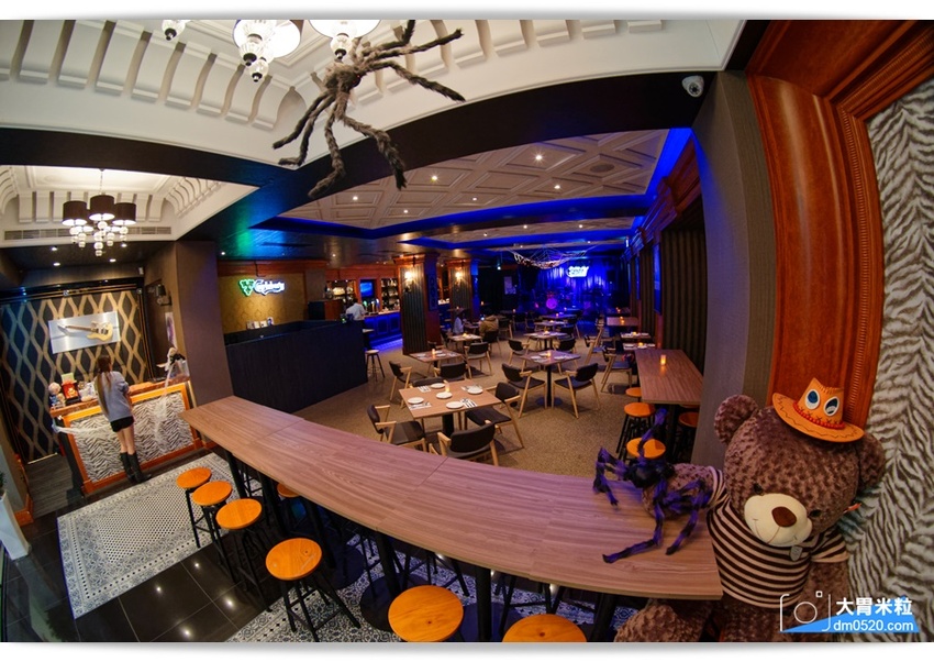 回味70~90年代西洋音樂現場演唱！Rocket Music 音樂火箭餐廳,超強美聲x美食x美酒都在這,台北松江路美食,忠孝新生站美食, - 大胃米粒 DAVID & MILLY