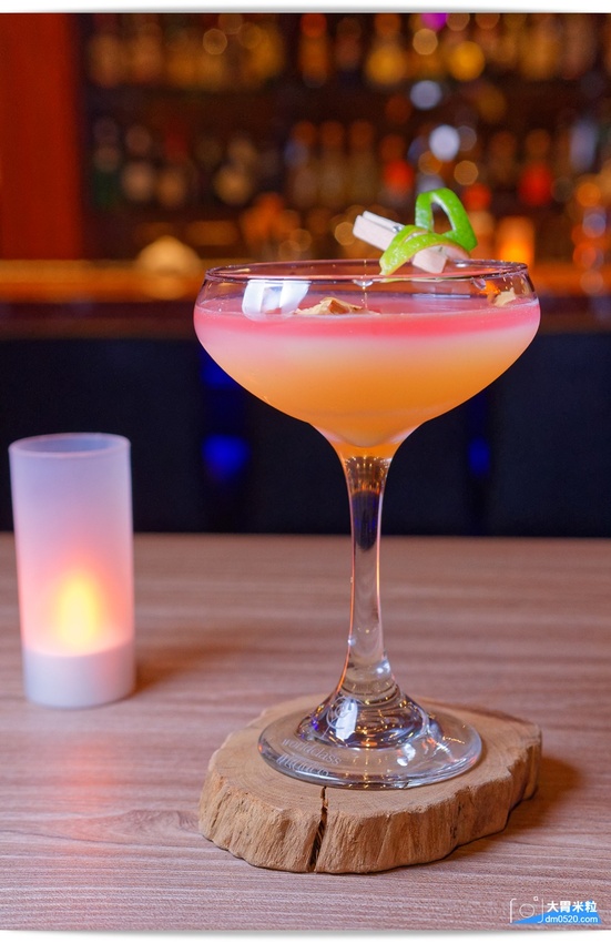 回味70~90年代西洋音樂現場演唱！Rocket Music 音樂火箭餐廳,超強美聲x美食x美酒都在這,台北松江路美食,忠孝新生站美食, - 大胃米粒 DAVID & MILLY