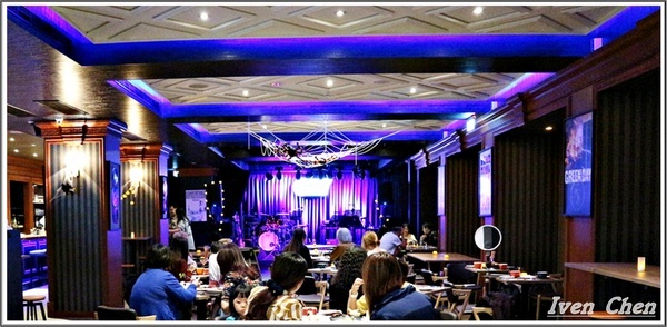 Rocket Music：《北市中山區音樂餐廳》愛吃鬼趴趴走之Rocket Music Night/浪漫情懷心靈饗樂/品嚐異國經典料理/徵燻在小酌的調酒/享受歌手現場感性的演唱-『Rocket Music音樂火箭餐廳』