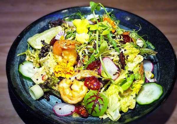 Rocket Music：音樂｜美酒　Rocket Music音樂火箭餐廳 好好放鬆小酌一番．美妙歌聲/重溫舊時光的美好